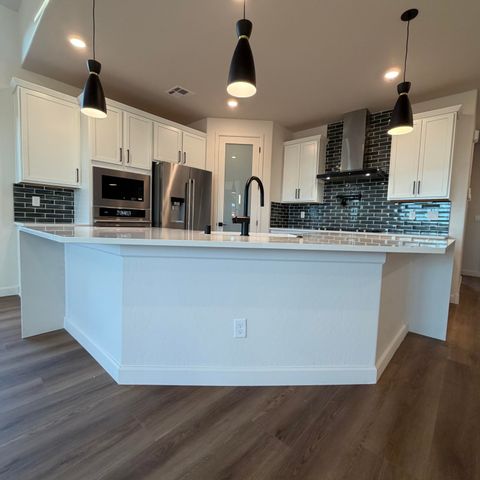 2419 Marble Avenue NE, Rio Rancho, NM 87144