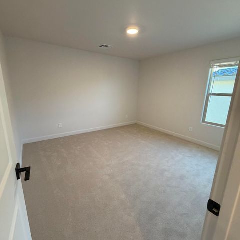 2419 Marble Avenue NE, Rio Rancho, NM 87144