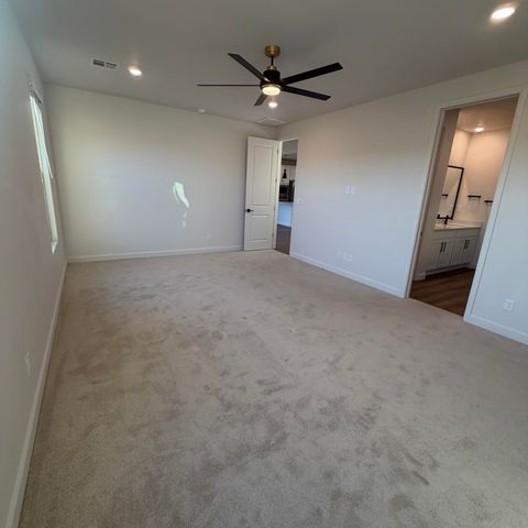 2419 Marble Avenue NE, Rio Rancho, NM 87144