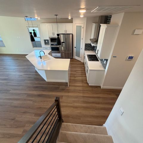 2419 Marble Avenue NE, Rio Rancho, NM 87144
