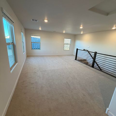 2419 Marble Avenue NE, Rio Rancho, NM 87144