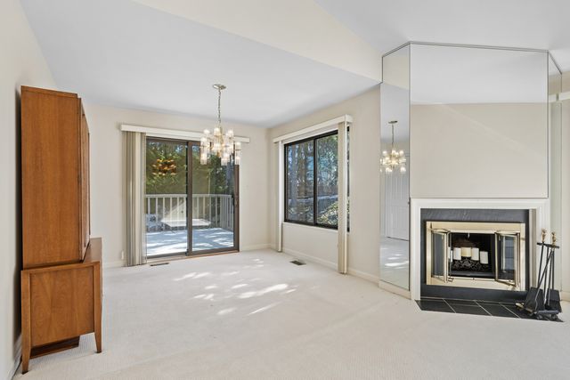 59 Cedar Ridge, Lake Barrington, IL 60010