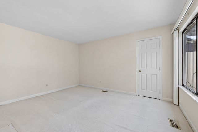 59 Cedar Ridge, Lake Barrington, IL 60010