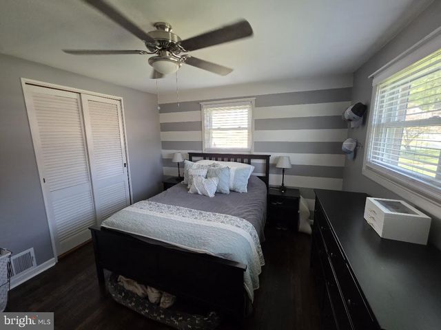 320 E ROOSEVELT AVE, Middletown, PA 17057