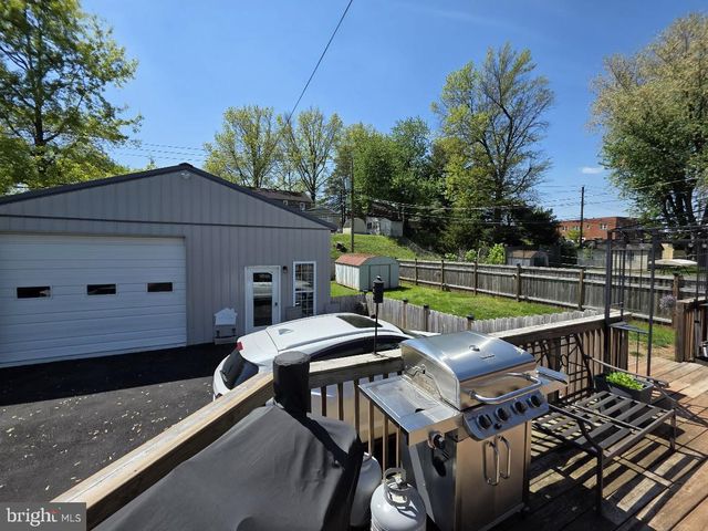 320 E ROOSEVELT AVE, Middletown, PA 17057