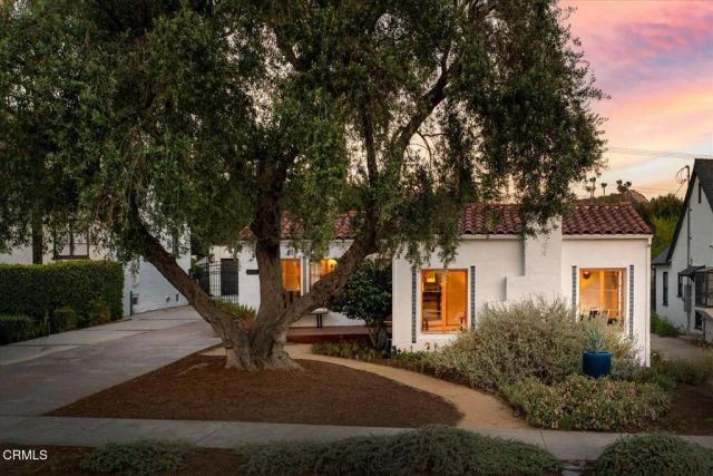 1334 Carmen Drive, Glendale, CA 91207