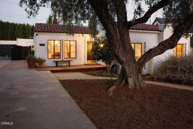 1334 Carmen Drive, Glendale, CA 91207