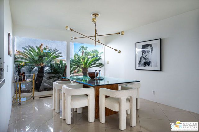 1925 S Joshua Tree Place, Palm Springs, CA 92264