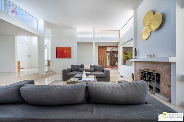 1925 S Joshua Tree Place, Palm Springs, CA 92264