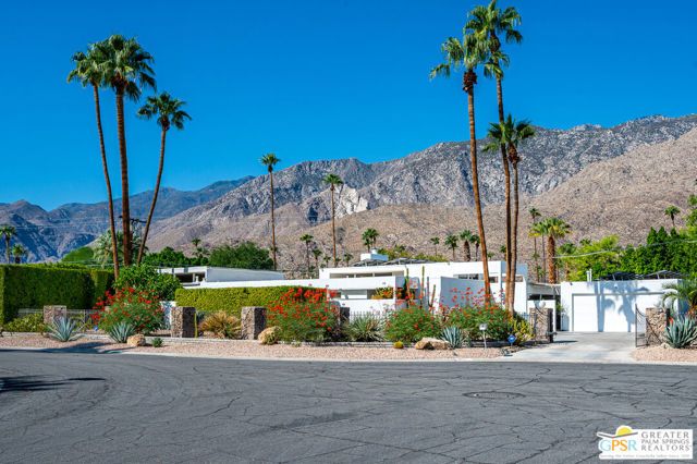 1925 S Joshua Tree Place, Palm Springs, CA 92264