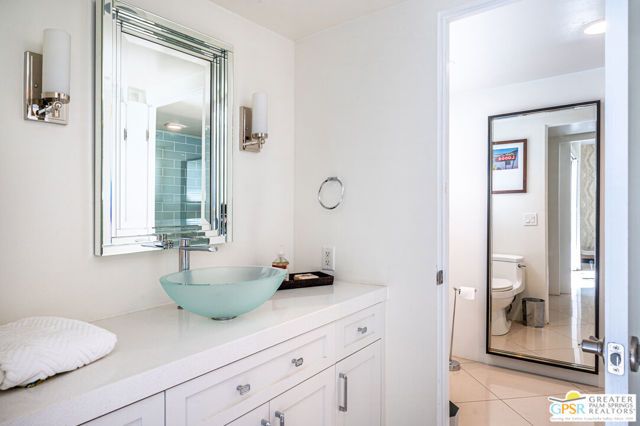 1925 S Joshua Tree Place, Palm Springs, CA 92264