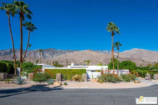1925 S Joshua Tree Place, Palm Springs, CA 92264