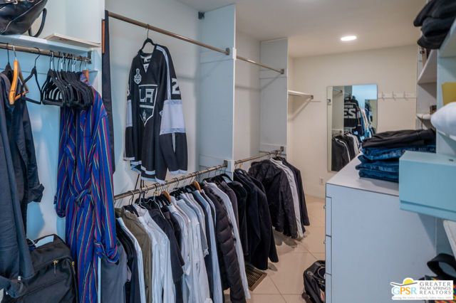 1925 S Joshua Tree Place, Palm Springs, CA 92264