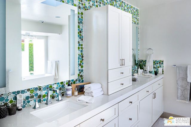 1925 S Joshua Tree Place, Palm Springs, CA 92264