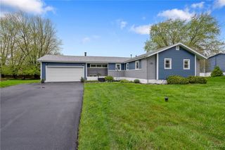 8327 Thompson Road, Cicero, NY 13039