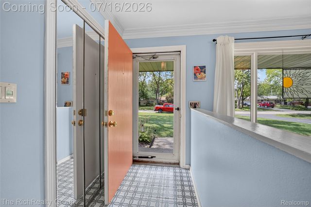 32710 Briarcrest Knolls, Farmington Hills, MI 48334