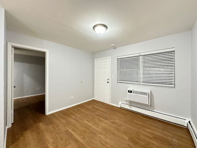 4612 N Beacon Street 1G, Chicago, IL 60640