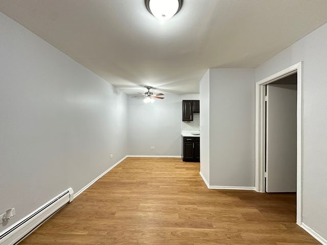 4612 N Beacon Street 1G, Chicago, IL 60640