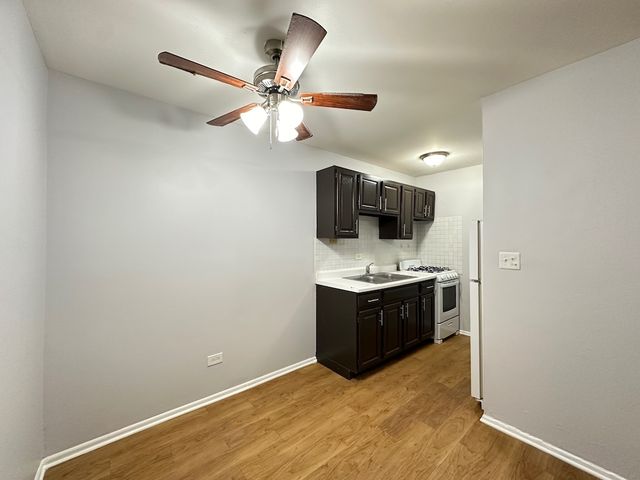 4612 N Beacon Street 1G, Chicago, IL 60640