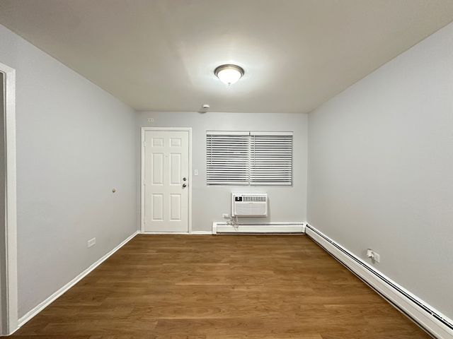 4612 N Beacon Street 1G, Chicago, IL 60640