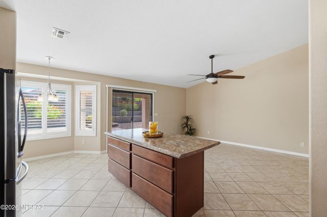 1921 N Rio Yaqui, Green Valley, AZ 85614