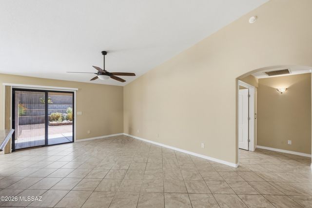 1921 N Rio Yaqui, Green Valley, AZ 85614