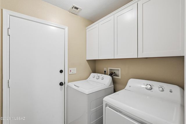 1921 N Rio Yaqui, Green Valley, AZ 85614