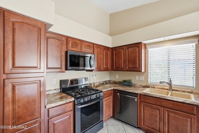 1921 N Rio Yaqui, Green Valley, AZ 85614