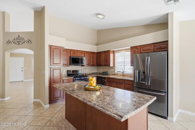 1921 N Rio Yaqui, Green Valley, AZ 85614