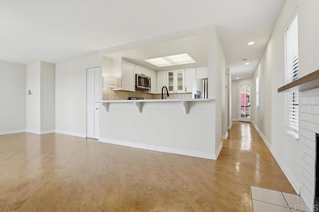 3961 HORTENSIA H7, San Diego, CA 92110