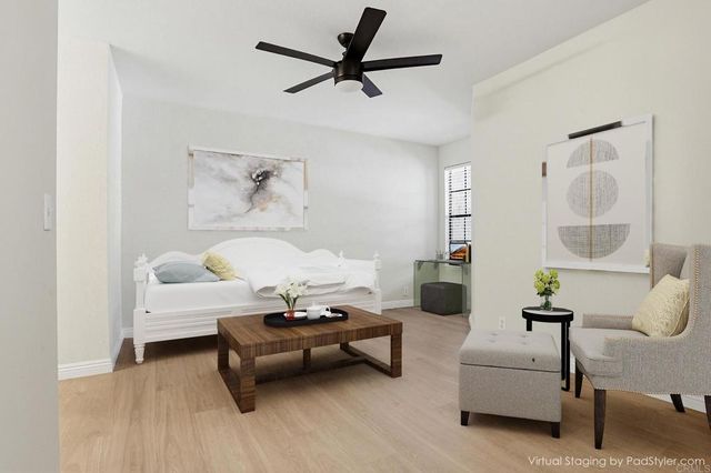 3961 HORTENSIA H7, San Diego, CA 92110
