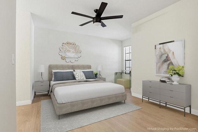 3961 HORTENSIA H7, San Diego, CA 92110