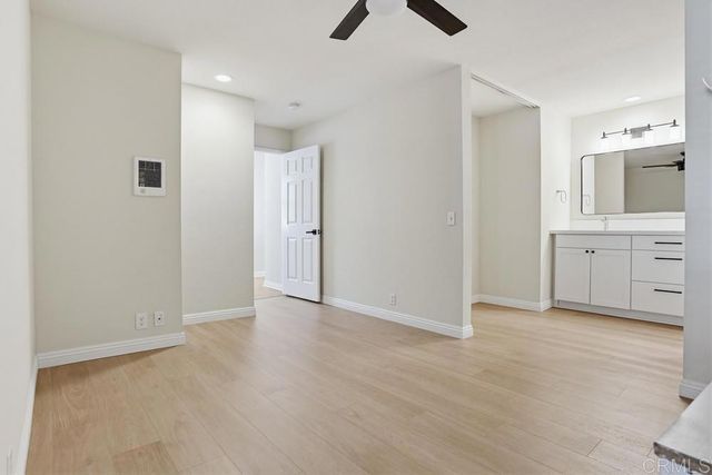 3961 HORTENSIA H7, San Diego, CA 92110