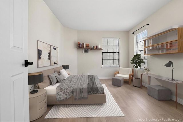 3961 HORTENSIA H7, San Diego, CA 92110
