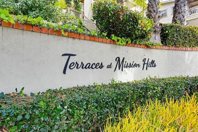 3961 HORTENSIA H7, San Diego, CA 92110