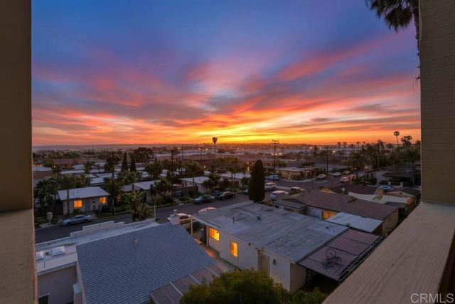 3961 HORTENSIA H7, San Diego, CA 92110