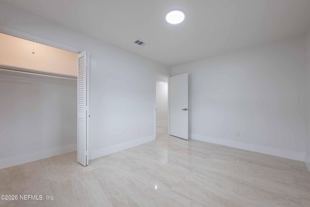 8833 COVENTRY Court, Jacksonville, FL 32257