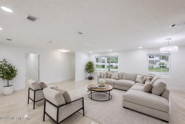 8833 COVENTRY Court, Jacksonville, FL 32257