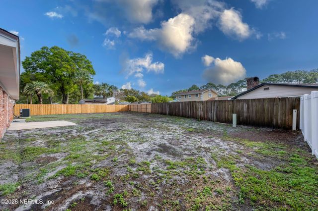 8833 COVENTRY Court, Jacksonville, FL 32257