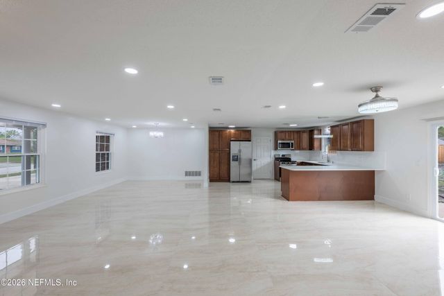 8833 COVENTRY Court, Jacksonville, FL 32257