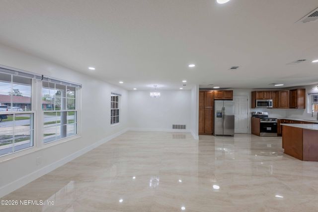 8833 COVENTRY Court, Jacksonville, FL 32257