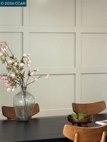 2419 Hill View Ln, Pinole, CA 94564