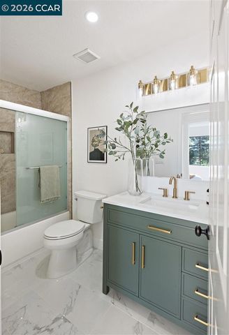 2419 Hill View Ln, Pinole, CA 94564