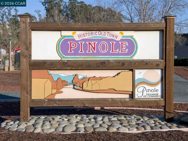 2419 Hill View Ln, Pinole, CA 94564