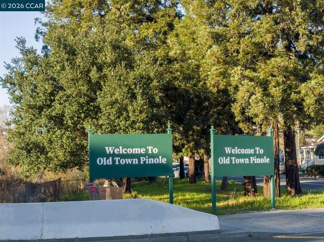 2419 Hill View Ln, Pinole, CA 94564