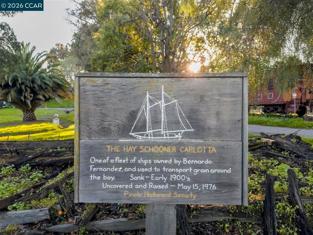 2419 Hill View Ln, Pinole, CA 94564