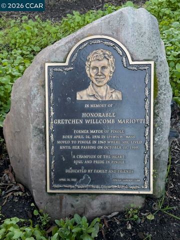 2419 Hill View Ln, Pinole, CA 94564