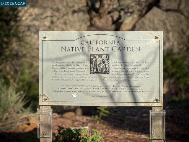 2419 Hill View Ln, Pinole, CA 94564