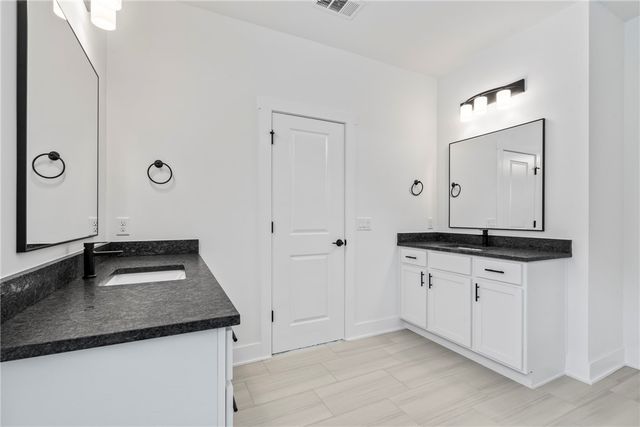 147 N Banner Avenue, Farmington, AR 72730