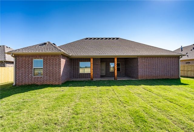 147 N Banner Avenue, Farmington, AR 72730